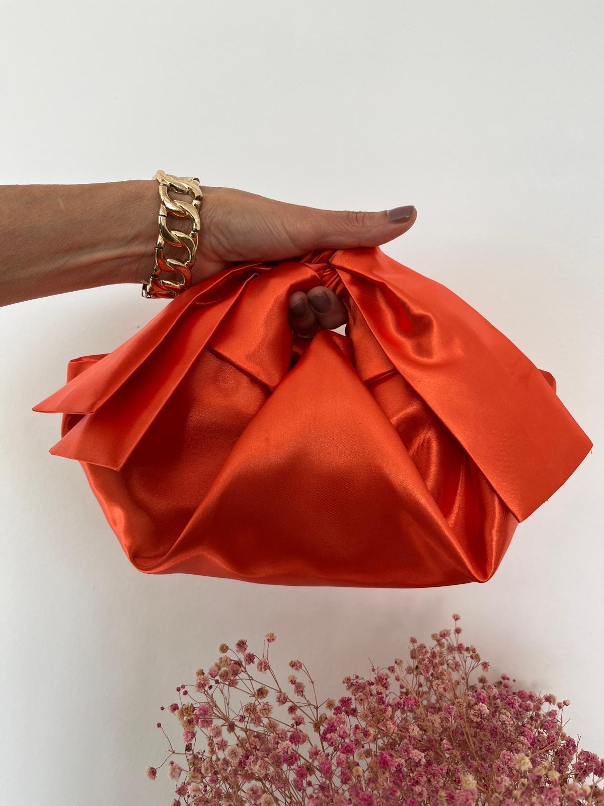 The Knot — Coral